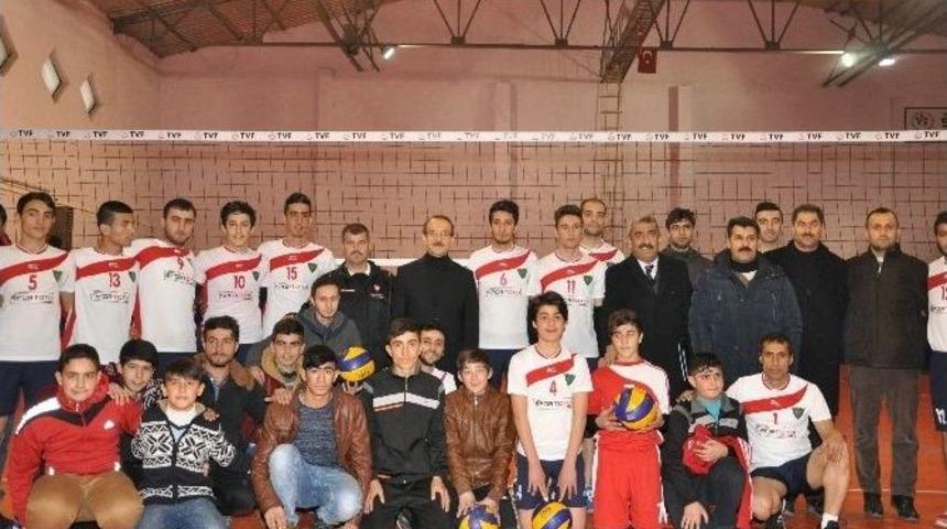 Muş Lalezar Spor Silvan Gen&ccedil;lik Spor&rsquo;u 3-0 Mağlup Etti