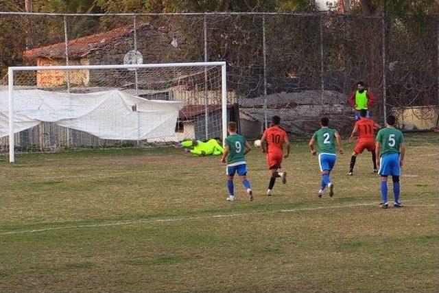 Foça Belediye Spor 1 - Güzeltepe Spor