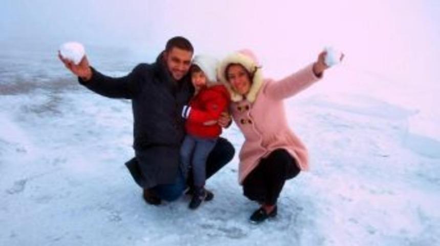 Antalya&rsquo;ya İlk Kar D&uuml;şt&uuml;