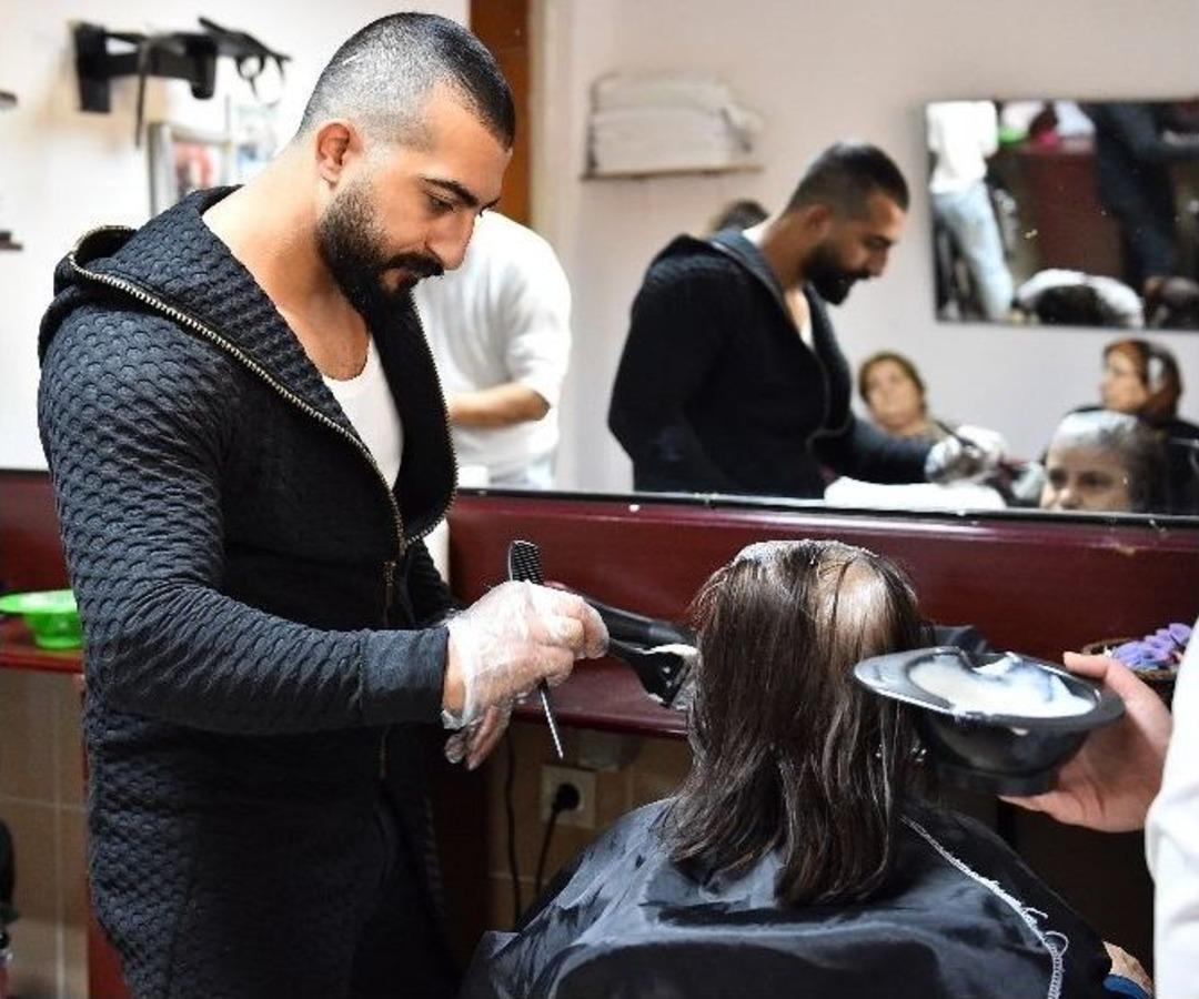 Kuaf&ouml;r&uuml;n Cezası, Yaşlılara &Ouml;d&uuml;l Oldu