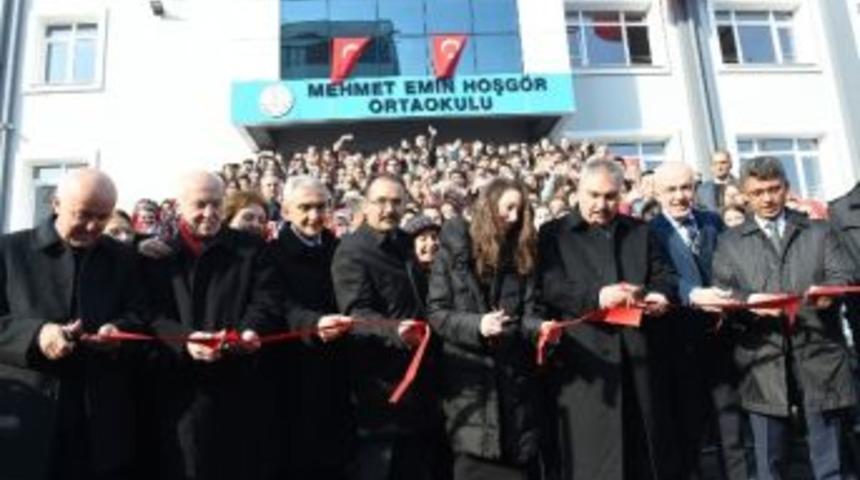 Uşak&rsquo;ta Mehmet Emin Hoşg&ouml;r Ortaokulu A&ccedil;ılışı Yapıldı