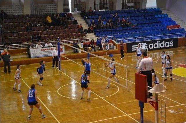 Ünilig Voleybol Heyecanı Sona Erdi