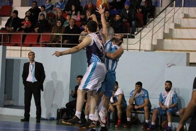 Ügsk: 109 - Çat Gençlik Spor: 84