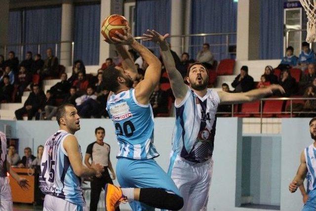 Ügsk: 109 - Çat Gençlik Spor: 84