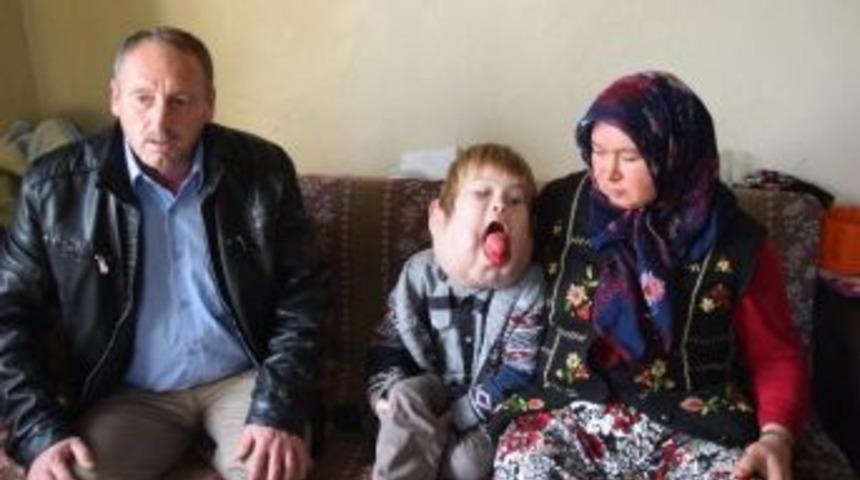 Sağlık Bakanlığı Hasta &Ccedil;ocuk İ&ccedil;in Harekete Ge&ccedil;ti