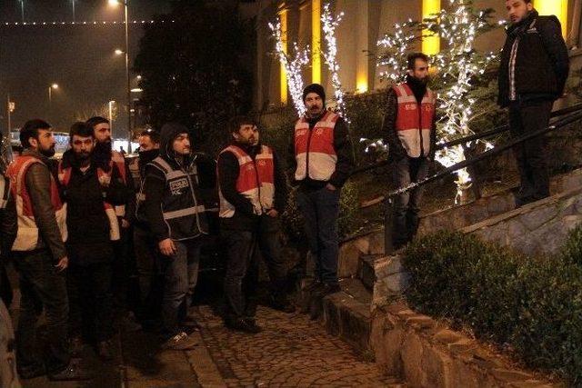 İstanbul Polisinden Lüks Eğlence Mekanlarına Baskın