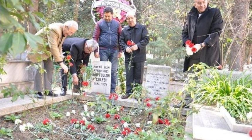 Kahraman M&uuml;ft&uuml; Alim Efendi Mezarı Başında Anıldı