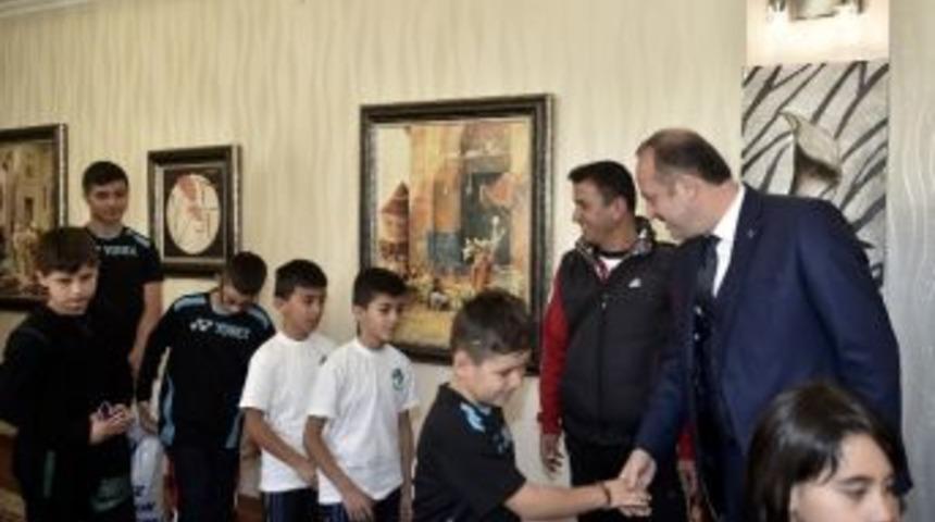 Mamak Badminton Takımı T&uuml;rkiye Şampiyonu