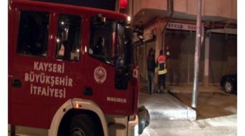 &rsquo;yangın&rsquo; İhbarı İtfaiyeyi Alarma Ge&ccedil;irdi