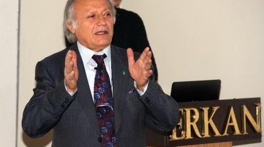 Aky&uuml;rek: "her Yıl 1 Milyar 400 Bin Ton Toprağı Kaybediyoruz"