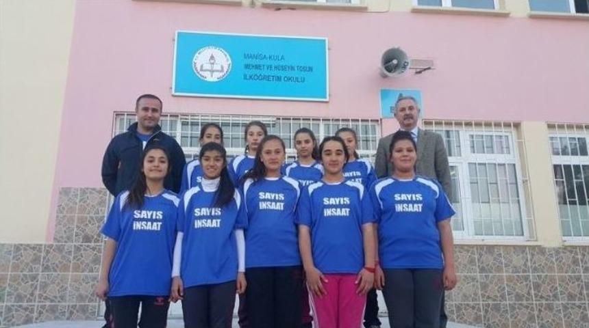 Yıldız Kızlar &Ccedil;eyrek Finalde