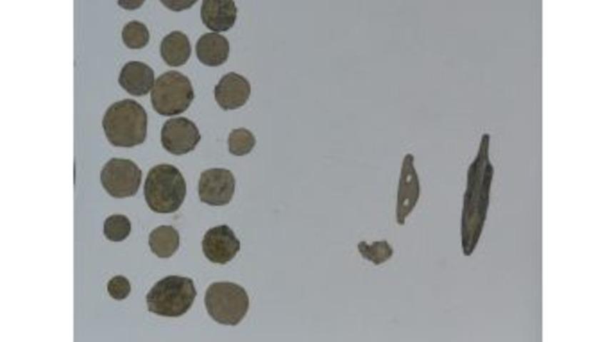 Kadirli&rsquo;de Define Avcıları Polise Yakalandı