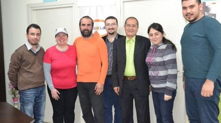 (&ouml;zel Haber) Bisikletleriyle D&uuml;nyayı Geziyorlar