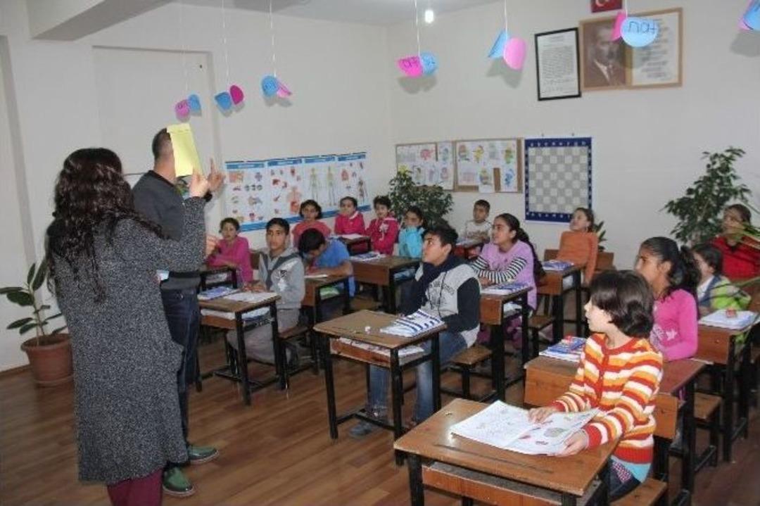 (&ouml;zel Haber) Suriyeli &Ccedil;ocuklara &Ouml;zel Sınıf