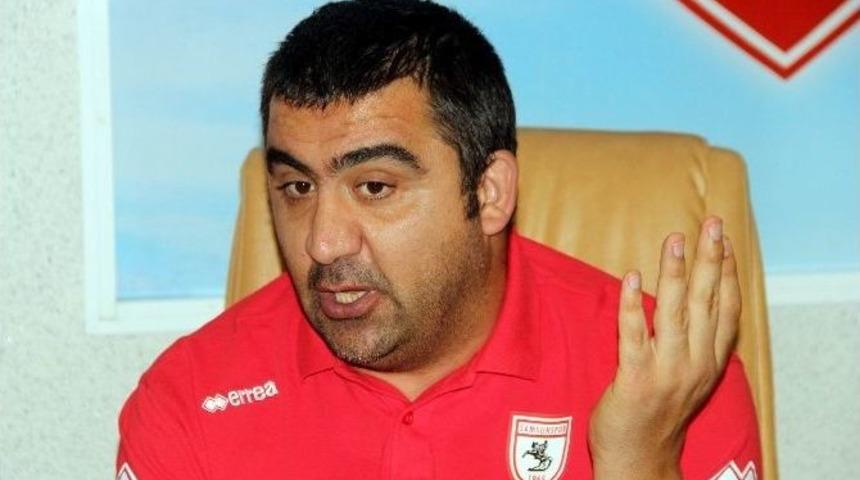 &Ouml;zat, Sosyal Medyadan Bombalamaya Devam Ediyor