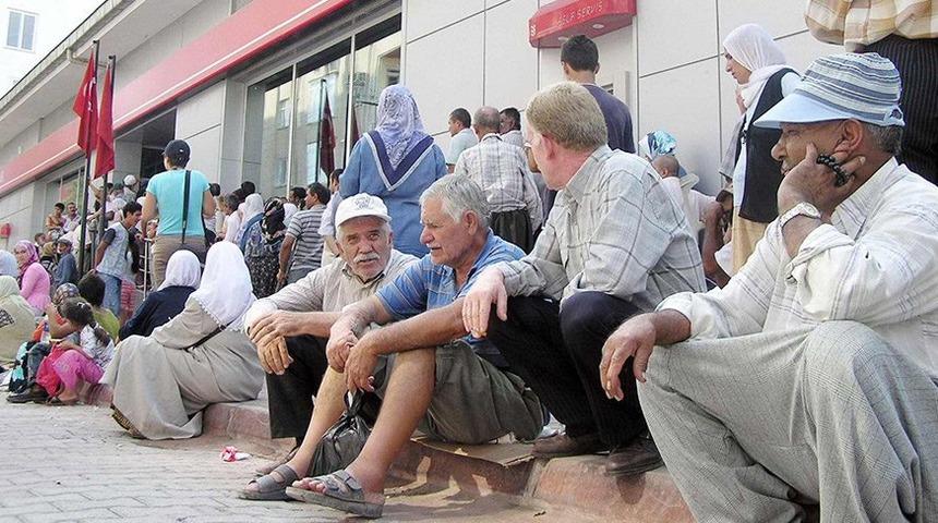 400 bin kişiye emeklilik şoku!