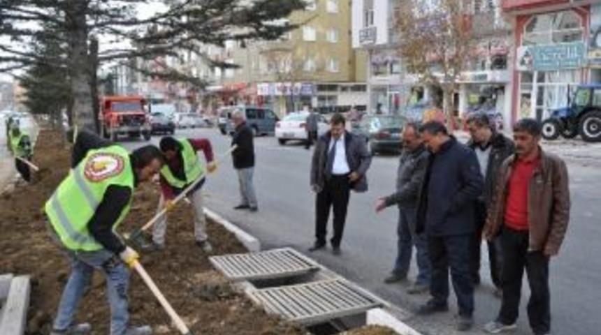 Seydişehir&rsquo;de &Ccedil;evre D&uuml;zenlemeleri S&uuml;r&uuml;yor