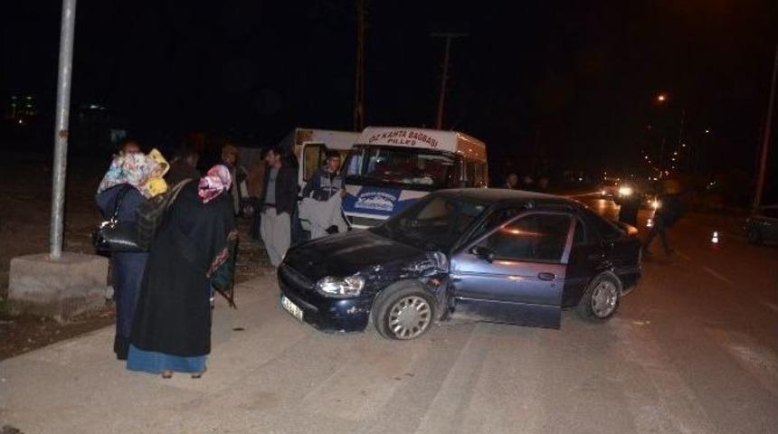 Kahta&rsquo;da Zincirleme Trafik Kazasında 4 Kişi Yaralandı