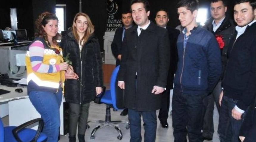 Sağlık&ccedil;ılardan İki Kutlama Birden