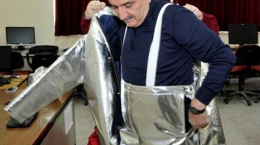 Sel&ccedil;uk&rsquo;tan İtfaiyecileri Kurtaracak Akıllı Elbise Buluşu