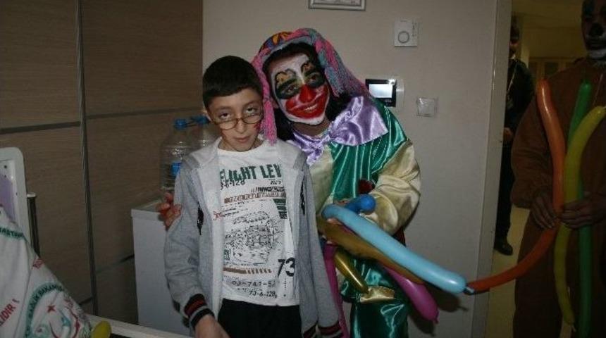 Hasta &Ccedil;ocuklara Palya&ccedil;olu Moral Etkinliği