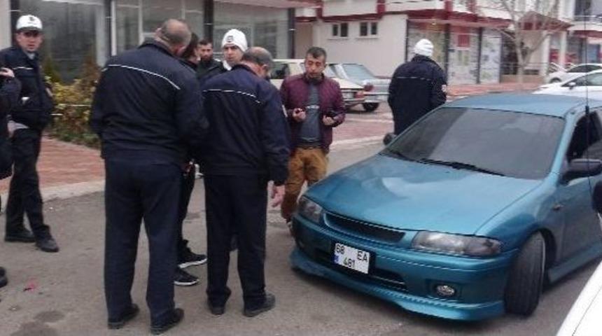 Aksaray&rsquo;da Sahte Plakalı Otomobil Yakalandı