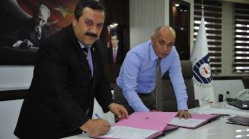 Karaman&rsquo;da Memur Ve S&ouml;zleşmeli Personelin Sosyal Denge S&ouml;zleşmesi Yenilendi