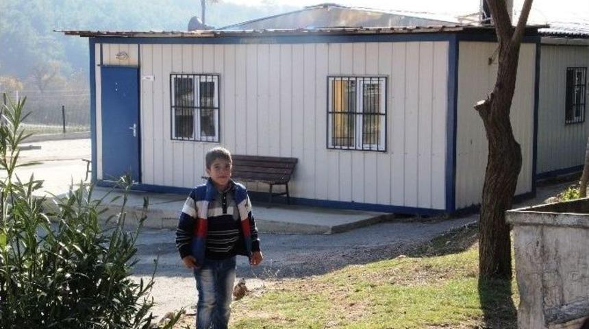 (&ouml;zel) &Ouml;nce Camide Şimdi Konteynerde Eğitim G&ouml;r&uuml;yorlar