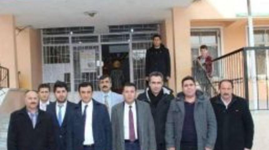 Fevzi Geyik İlk&ouml;ğretim Okulu&rsquo;na Kırtasiye Desteği