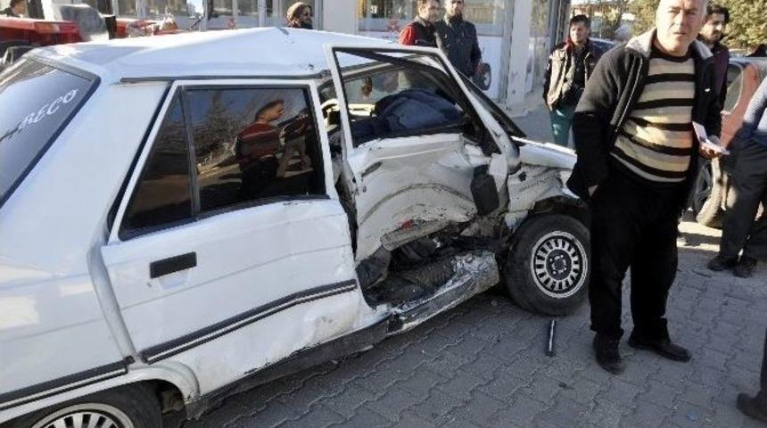 Kahta&rsquo;da Kaza: 3 Yaralı