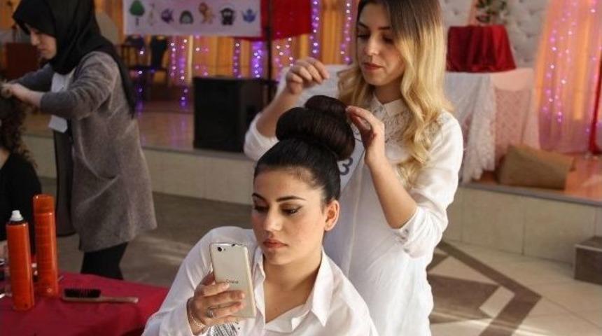 Akyazı&rsquo;da Kuaf&ouml;rler Yarıştı