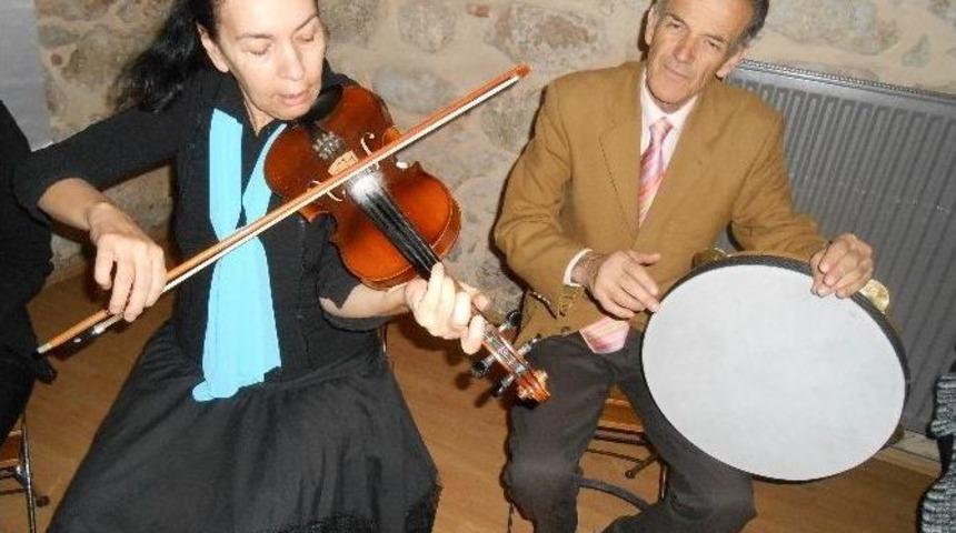 Eskişehir Mevlevihanesi K&uuml;lt&uuml;r Derneği&rsquo;nden Mevlit Kandili Kutlaması