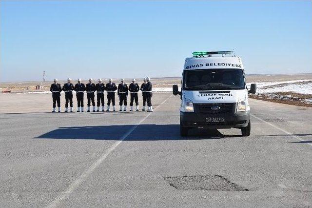 Tokatlı Şehit Özel Hareket Polisin Cenazesi Sivas’a Getirildi