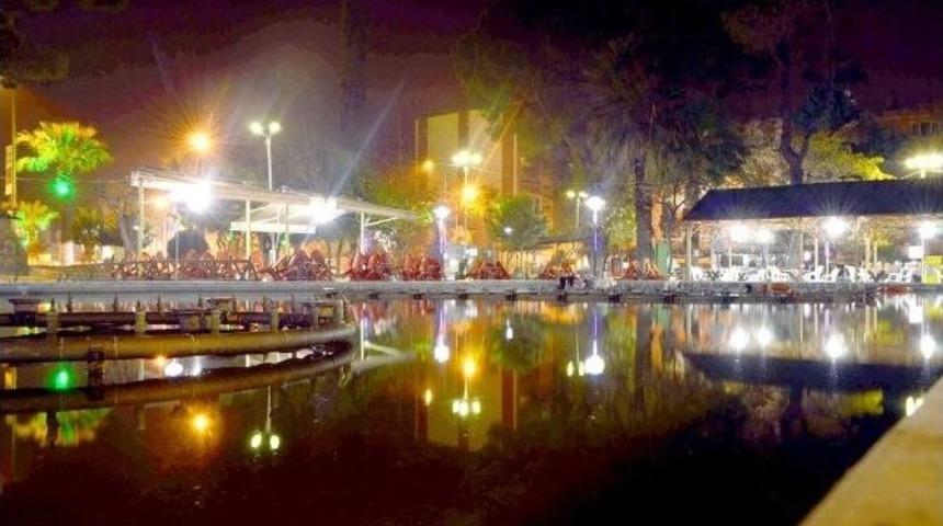 Turgutlu Karpuz Kaldıran Parkı Işıl Işıl