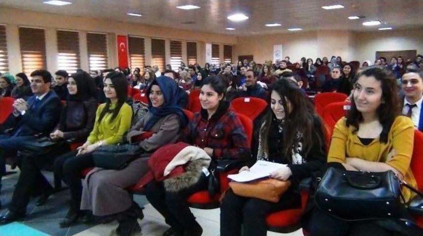 Erciş Kaymakamı Yaşar&rsquo;dan Aday &Ouml;ğretmenlere Seminer