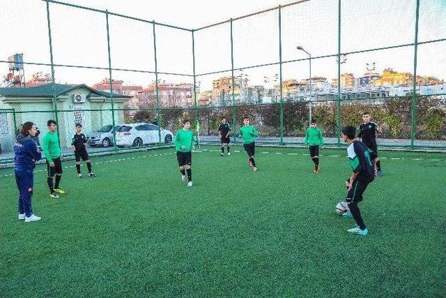 Şehitkamil Alt Yapıda Geleceğin Yıldızlarını Yetiştiriyor