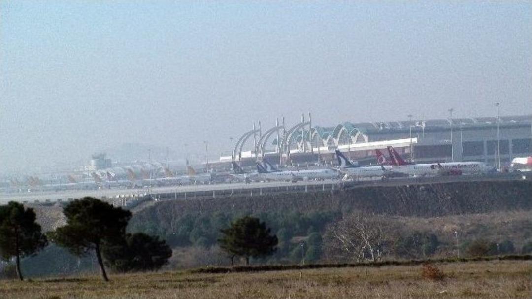 Patlamanın Ardından Havalimanı &Ccedil;evresinde İnceleme Başlatıldı