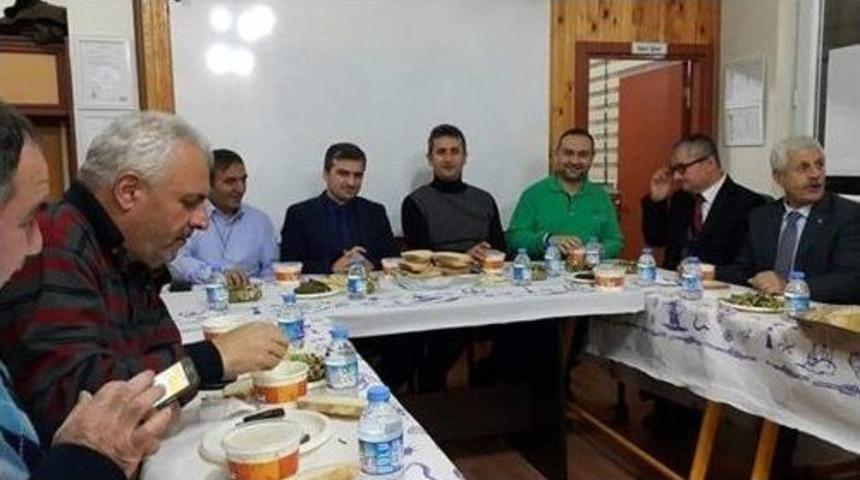 Ak&ccedil;akoca Hicret Kur&rsquo;an Kursu&rsquo;nun 2. Sene-i Devriyesi Programı Yapıldı