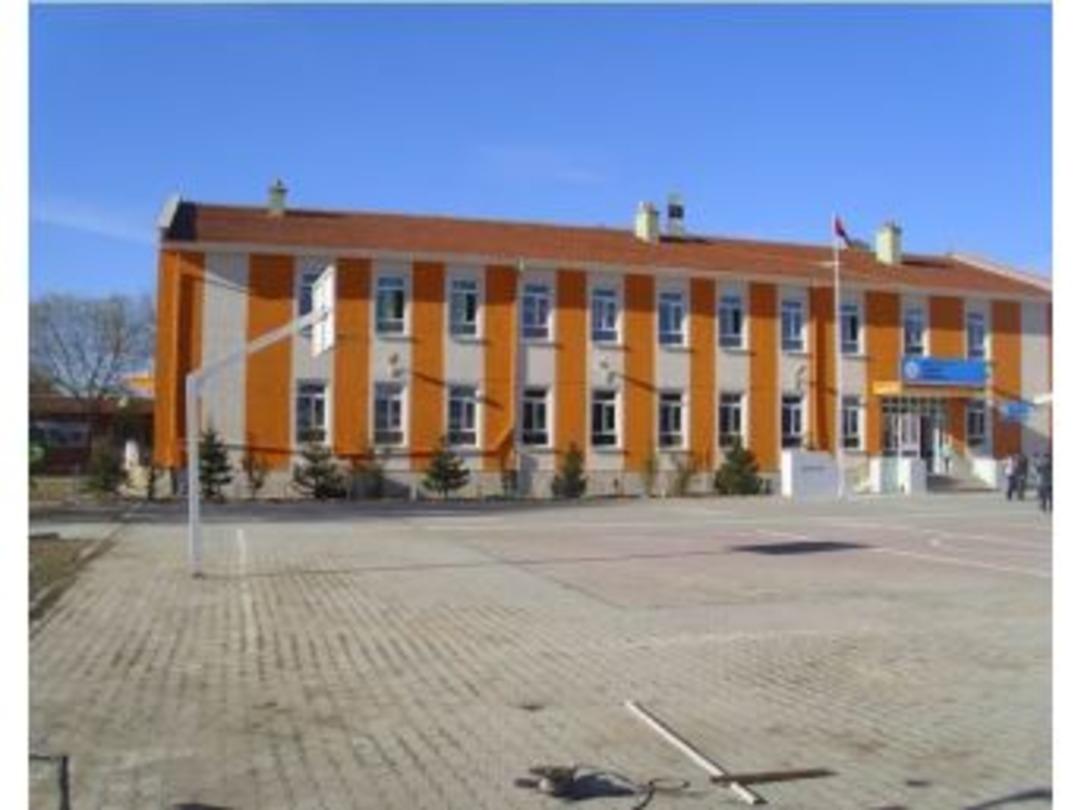 Tuzlukçu Okulları Yenilendi