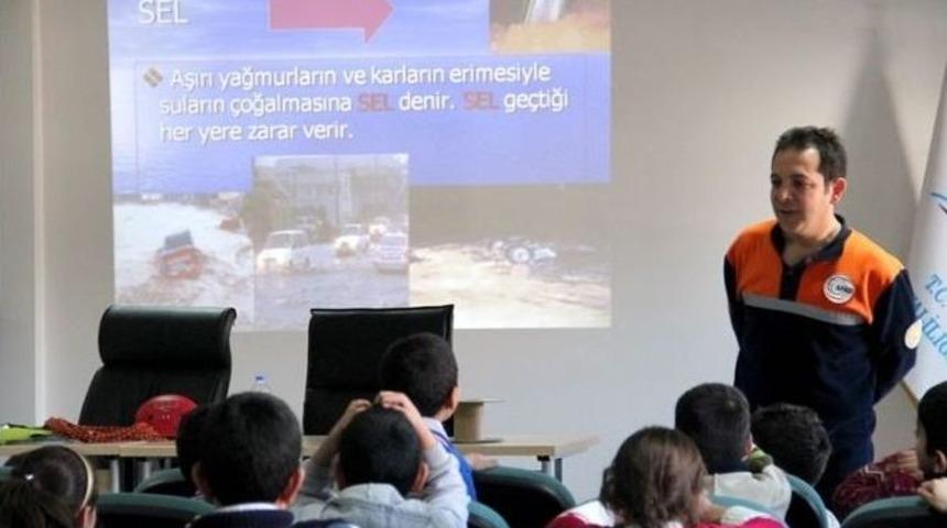 Afad&rsquo;dan &Ouml;ğrencilere &ldquo;doğal Afetler&rdquo; Konulu Eğitim