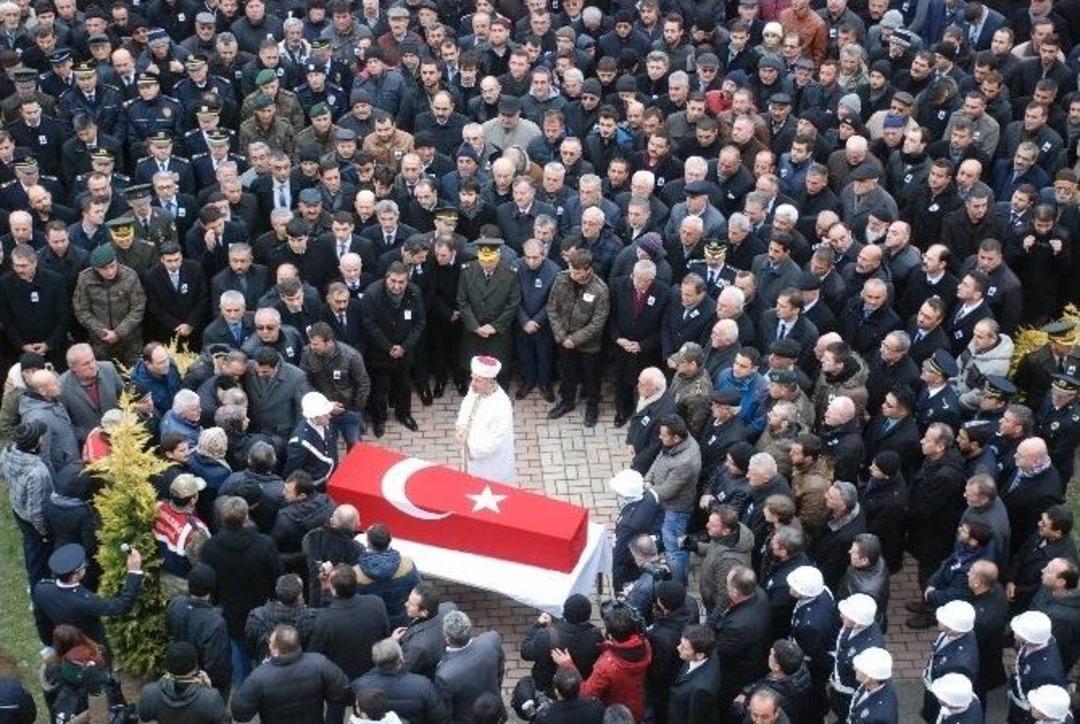 Şehit G&uuml;neş, &Ouml;zel Harekat Polisi Olmak İ&ccedil;in Y&uuml;z&uuml;ndeki Beni Aldırmış