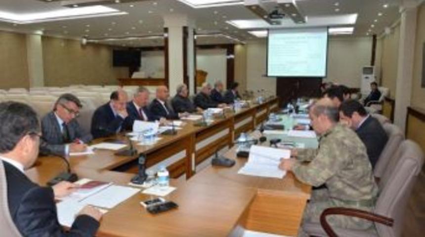 Batman&rsquo;da Akaryakıt Ve Sigara Ka&ccedil;ak&ccedil;ılığı İle M&uuml;cadele Koordinasyon Kurulu Toplantısı Yapıldı