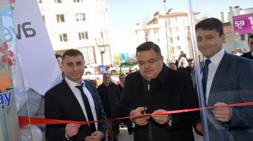 Başkan Yağcı Yeni İş Yerinin A&ccedil;ılışın Yaptı