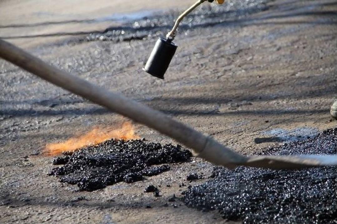 Eksi 15 Derecede P&uuml;rm&uuml;zle Asfaltlama &Ccedil;alışması