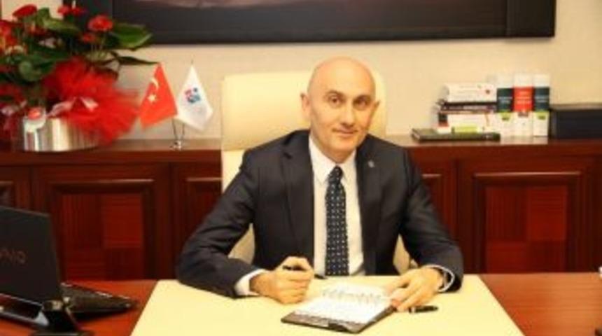 Rekt&ouml;r Yılmaz&rsquo;dan 25 Aralık Mesajı