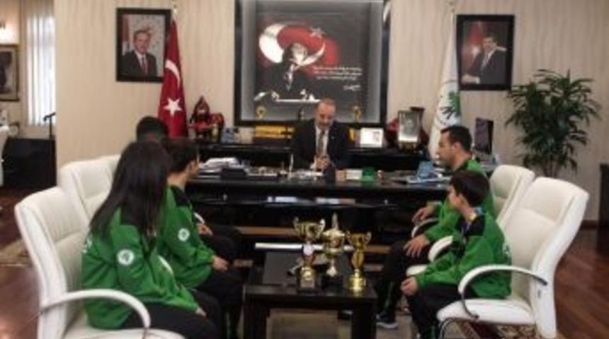 Kazananlar Kul&uuml;b&uuml;