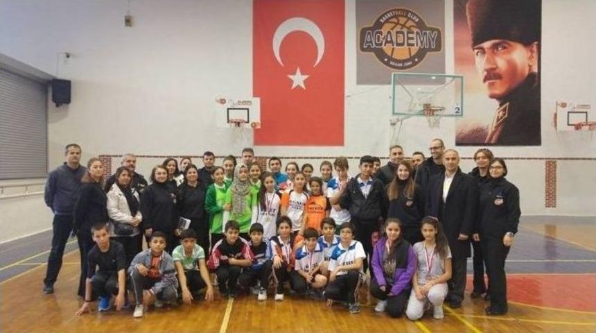Badminton Anadolu Yıldızlar Ligi İl Se&ccedil;me M&uuml;sabakaları