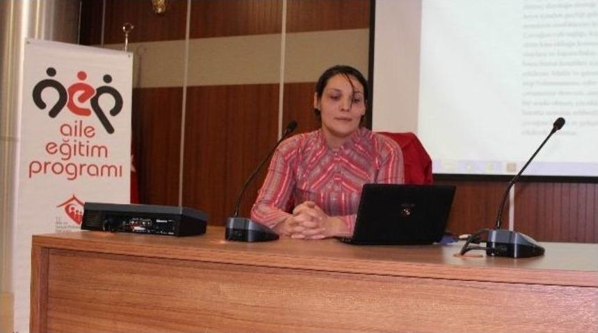 &lsquo;etkili Ve Yetkin Ebeveynlik&rsquo; Semineri D&uuml;zenlendi