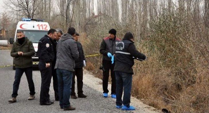 Boğazı Kesilmiş Halde Tarlada Bulundu G2