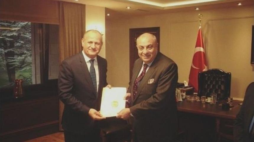 Başkan Keleş, Başbakan Yardımcısı T&uuml;rkeş&rsquo;i D&uuml;zce&rsquo;ye Davet Etti
